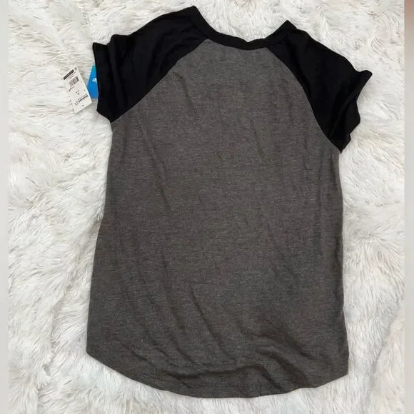 Disney Mickey Mouse Youth Gray Black Pocket T-Shirt Size 7/9 Medium NWT - Picture 4 of 5